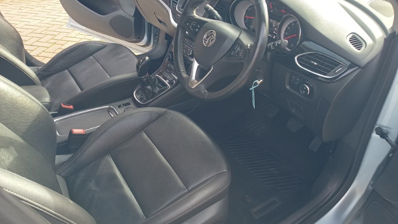 Astra Turbo Elite Stockport Used Car (9)